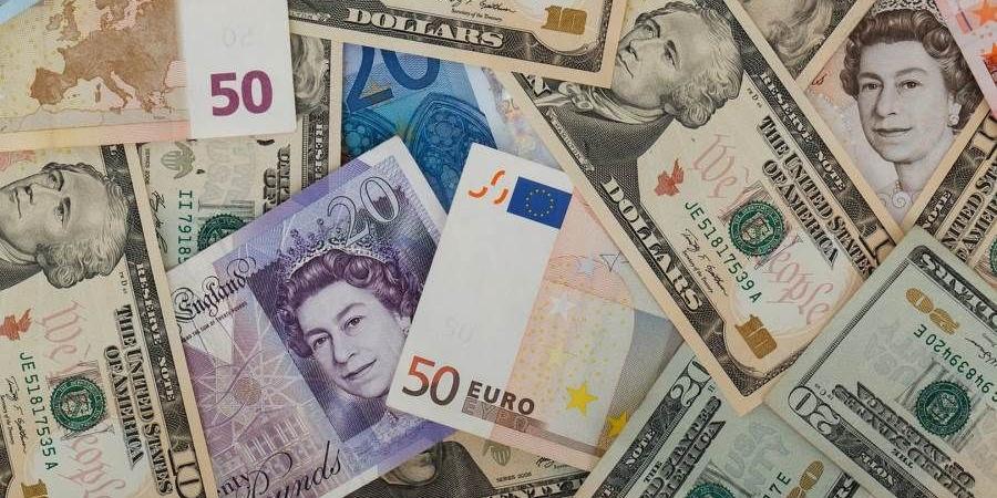 أسعار العملات اليوم الخميس: تراجع اليورو والجنيه الاسترليني والريال السعودي
