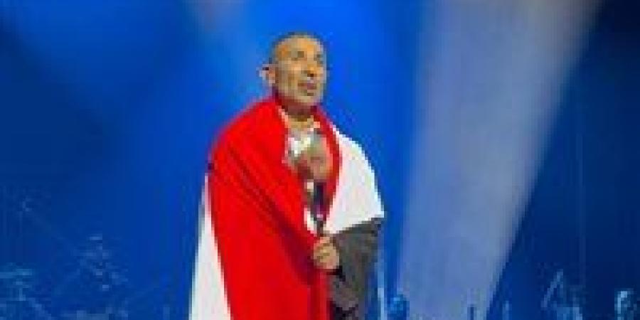 ملتفا بعلم مصر ..أحمد سعد يحي أولى حفلاته في استراليا لصالح راعي مصر عضو التحالف الوطني