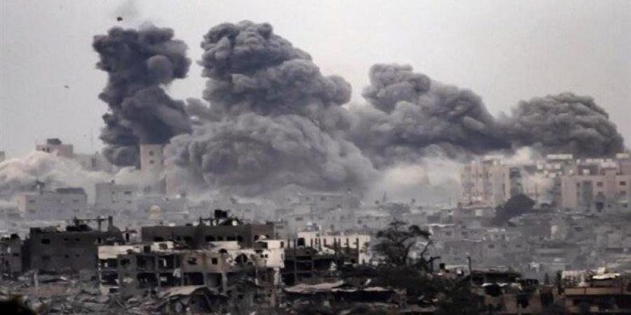 غارات جوية وقصف مدفعي إسرائيلي عنيف على مناطق متفرقة في غزة