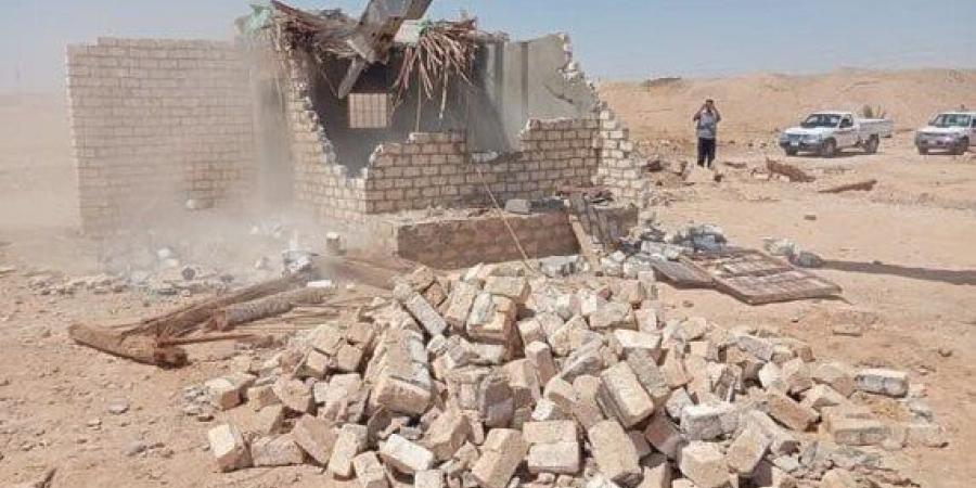 ضمن الموجه 26.. إزالة 24 حالة تعدٍ على أراضي الدولة والزراعة بفرشوط