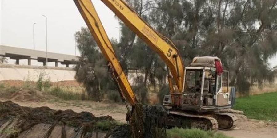 محافظ أسيوط: استمرار أعمال تطهير وتبطين الترع والمصارف