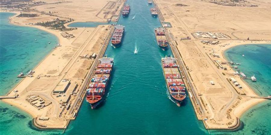 تخفيضات العبور وهدنة الحوثيين.. هل تنعش التجارة العالمية بقناة السويس من جديد؟