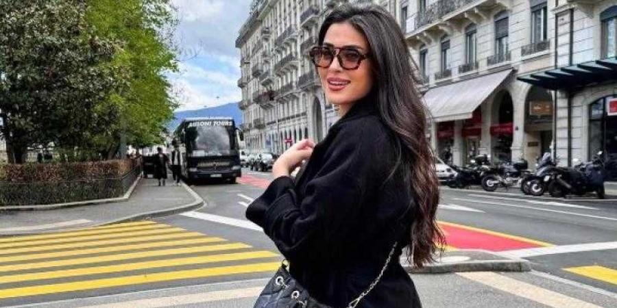ميرنا نور الدين تتألق بإطلالة شتوية أنيقة