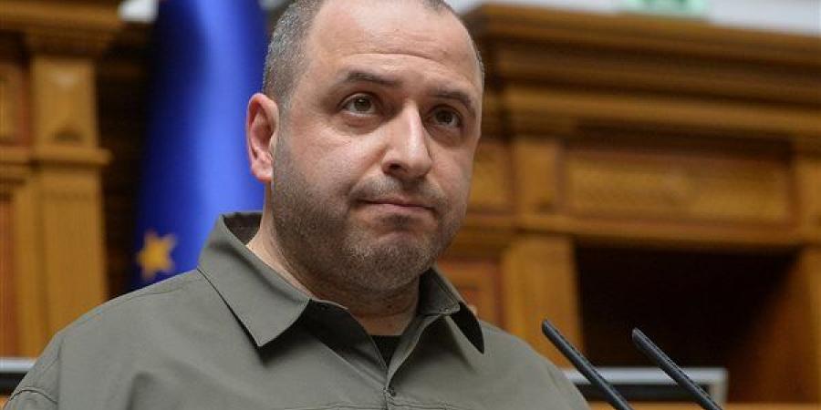 وزير دفاع أوكرانيا: سنواصل نضالنا من أجل تحقيق سلام عادل ودائم