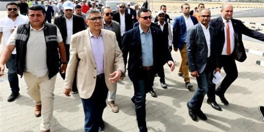 وزير الإسكان ومحافظ الجيزة يفتتحان المرحلة الأولى من محطة مياه الشرب بأوسيم