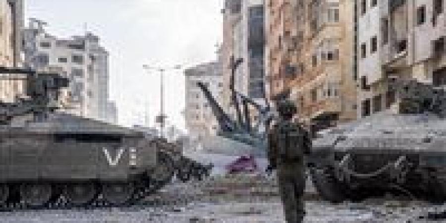إعلام عبري: مفاوضات بين إسرائيل وحماس لوقف إطلاق النار شهرين