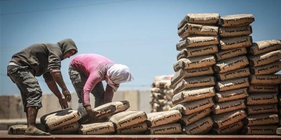 بقيمة تصل لـ300 جنيها للطن.. شركات الأسمنت ترفع السعر خلال مايو