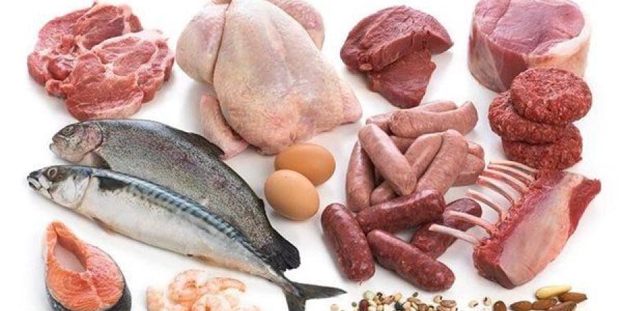 أسعار اللحوم والفراخ والأسماك اليوم الأحد 18 مايو 2025