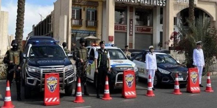 خلال 24 ساعة.. ضبط 7 قضايا هجرة غير شرعية الى مصر