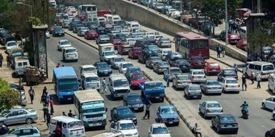 المرور اليوم.. كثافات وزحام بشوارع ومحاور القاهرة والجيزة