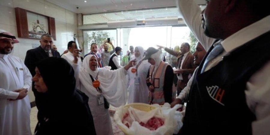 ورود وأناشيد وفرحة.. استقبال مهيب لحجاج القرعة في المدينة المنورة «فيديو»