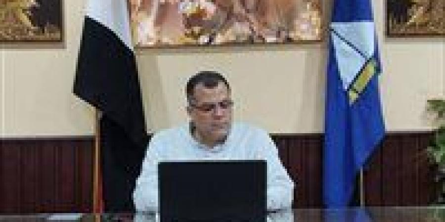 وكيل تعليم دمياط يتابع امتحانات المستوى الرفيع بمدارس اللغات ويؤكد توفير سبل الراحة