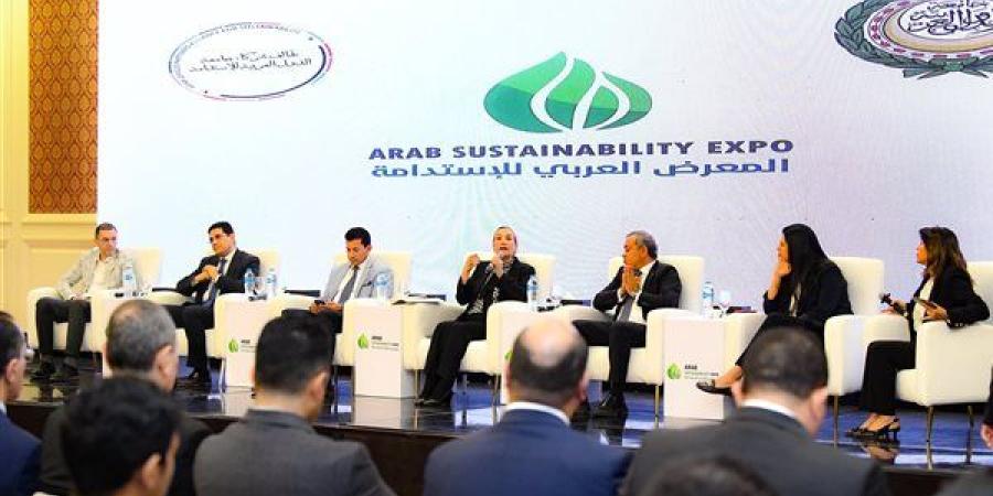 تفاصيل مشاركة وزيرة البيئة في الجلسة الافتتاحية للمعرض العربي للاستدامة