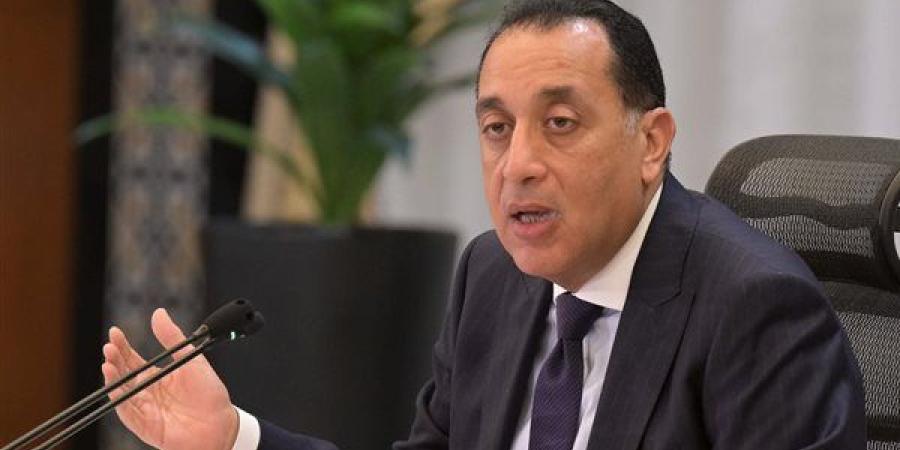 رئيس الوزراء يصدر قرار باعتبار المفقودين فى حادث غرق مركب سياحي بالبحر أمواتاً