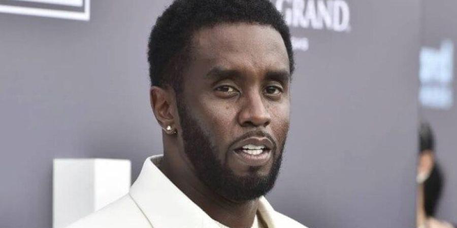 «هددني بالقتل».. مغنية تشهد ضد مغني الراب الأمريكي ديدي