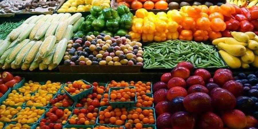 أسعار الخضار والفاكهة اليوم الإثنين
