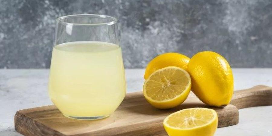 كنز صحي يُعزز المناعة ويحمي القلب.. سر انخفاض سعر الليمون مؤخرًا