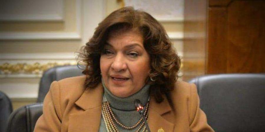 اقتراح برغبة لإعادة تشجير الطرق بالمحافظات ضمن مبادرة "ازرع شجرة"