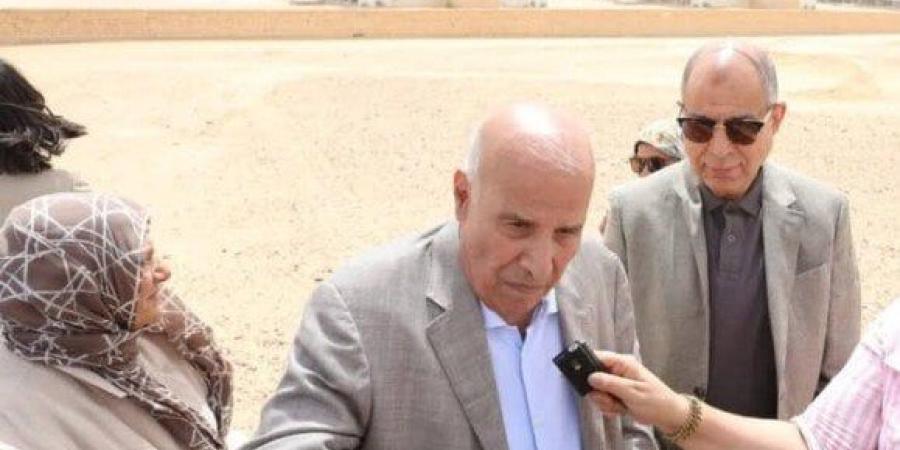 محافظ المنيا يتفقد مشروع « أمهات الدواجن» الأكبر بالشرق الأوسط.. 156 مليون كتكوت سنويًا