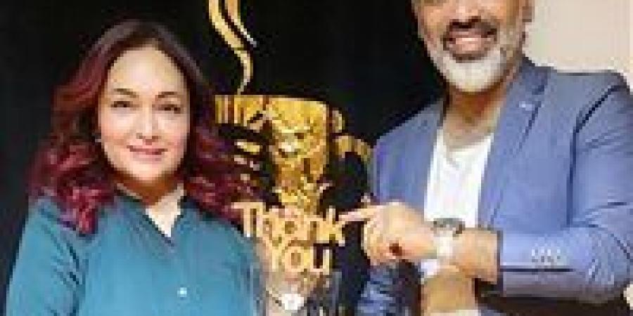 الإعلامية إيمان عبدالمنعم تفوز بالمركز الأول في مسابقة «نجم المايكروفون 2»