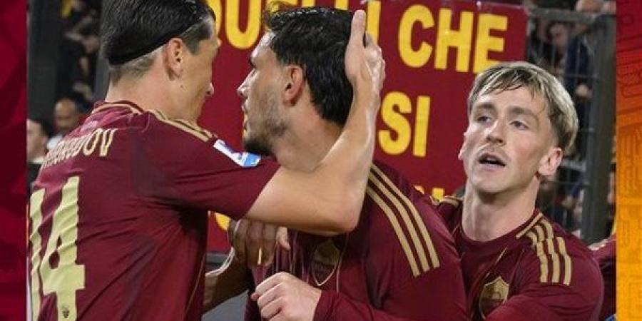 روما يسقط ميلان بثلاثية ويقصيه من سباق البطولات الأوروبية