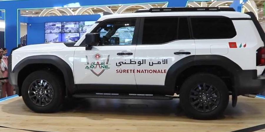 الشرطة بسيارة "أمان" الذكية