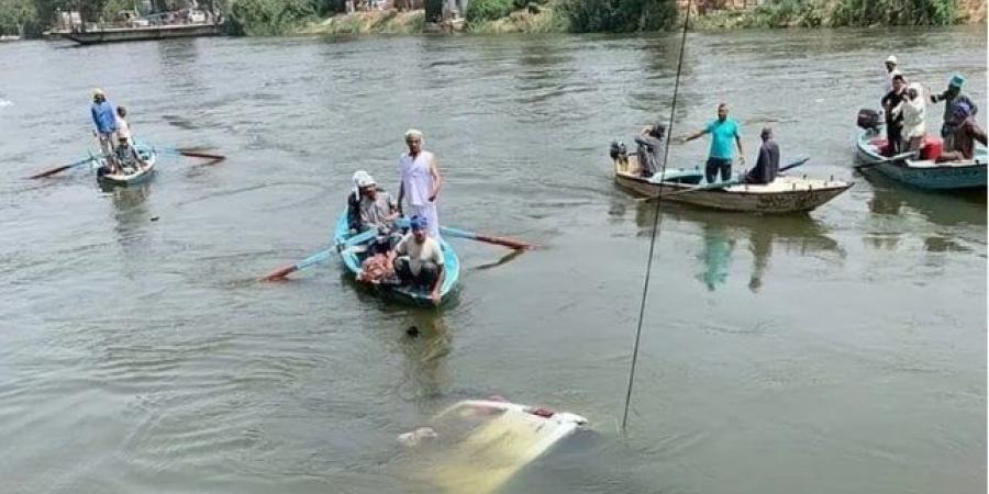 هربًا من موجة الحر.. انتشال جثمان طالب غرق بنيل المنيا