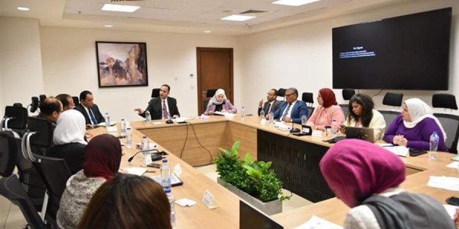 نائب وزير الصحة يتابع ميكنة خدمات الغسيل الكلوي ومشروع الرعايات والحضانات