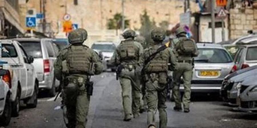 قوات إسرائيلية خاصة تقتحم خان يونس متنكرة بزي النساء