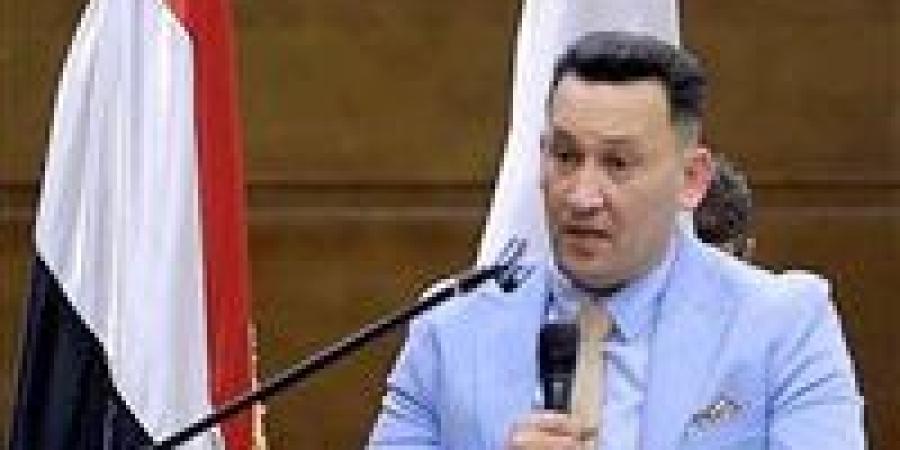 خبير اقتصادي يرصد أسباب تراجع سعر صرف الدولار مقابل الجنيه وهل يستمر الإنخفاض الفترة المقبلة؟