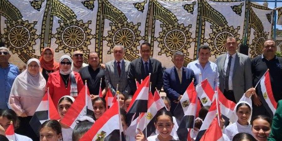 للتأكيد على النظام والانضباط الإداري بالمدارس