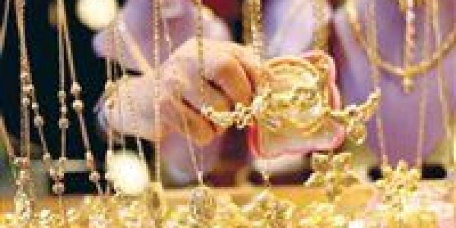 عيار 21 بـ4555 جنيهًا.. وموسم الزواج ينعش سوق الذهب