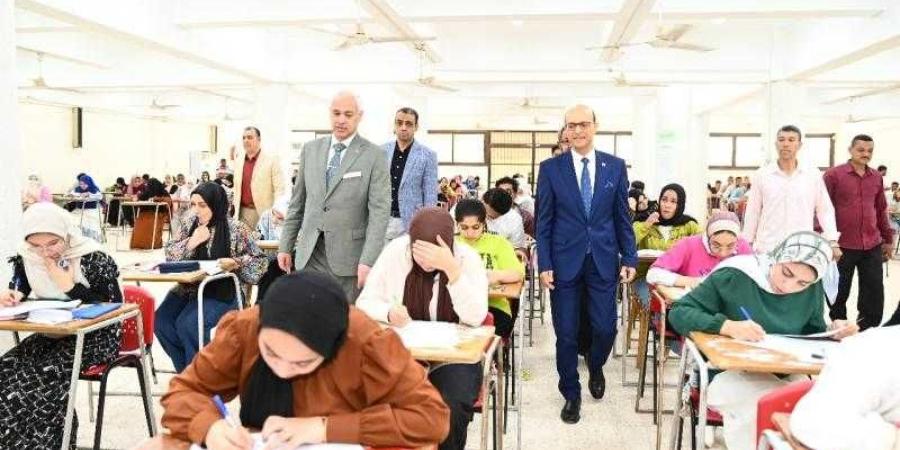 المنشاوي يواصل جولاته التفقدية لمتابعة سير ...