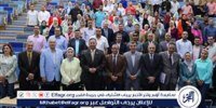 رئيس جامعة المنصورة الجديدة يناقش الترتيبات النهائية للاختبارات
