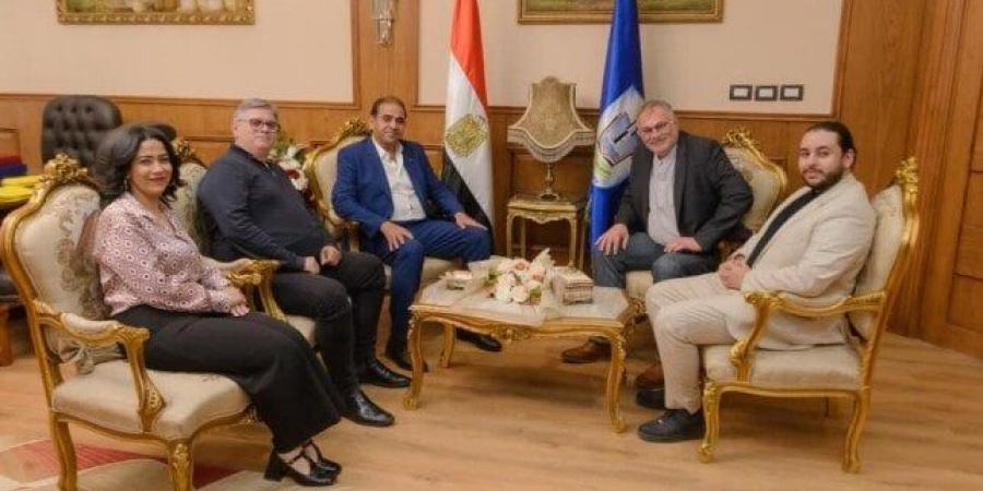 رئيس جامعة بورسعيد يستقبل وفدًا فرنسيًا لبحث أوجه التعاون المشترك