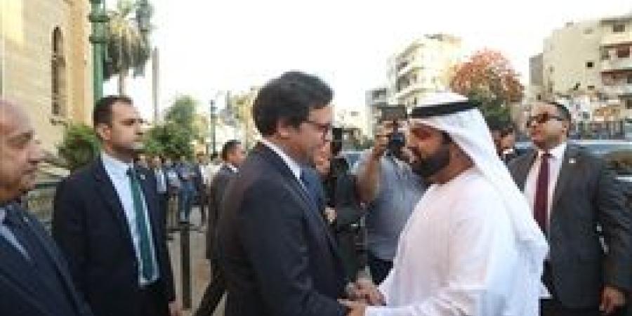 وزير الثقافة يستقبل ولي عهد الفجيرة لبحث آليات التعاون الثقافي وصون التراث ويصطحبه في جولة بدار الكتب بباب الخلق