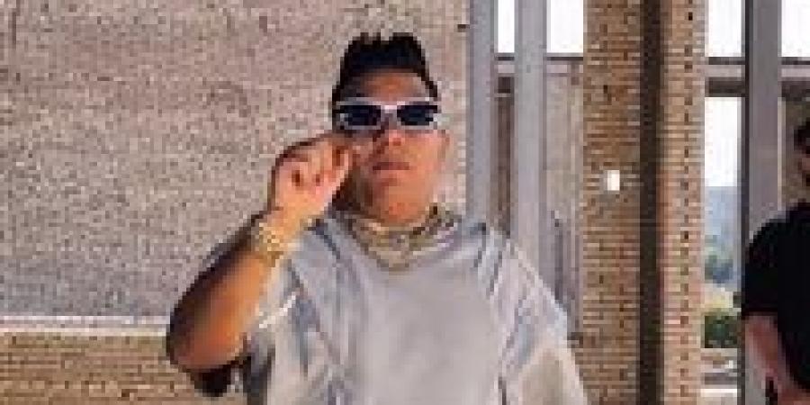 قريبًا.. حمو بيكا يشارك كواليس كليب الأرض دي مليانة ألغام