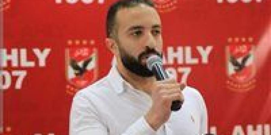 "جيل محترم ومجتهد يستحق الإنجازات".. محمد سراج يهنئ رجال يد الأهلي بعد حصد لقب كأس الكؤوس