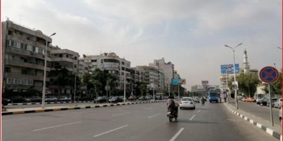 الحالة المرورية.. انتظام حركة السيارات بأغلب الشوارع والميادين الرئيسية بالقاهرة والجيزة