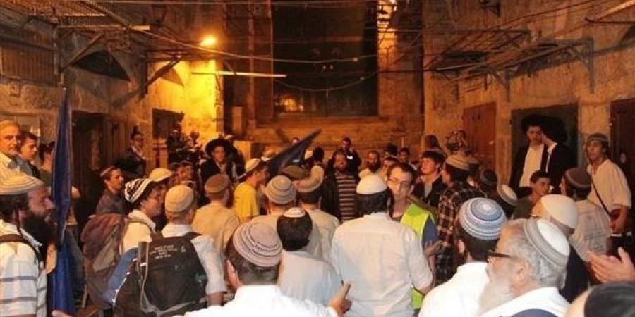 مستوطنون ينظمون مسيرات استفزازية في القدس المحتلة
