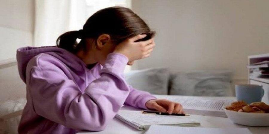 «كن إيجابيا».. خبيرة أسرية توجه نصائح للتغلب على التوتر أثناء فترة الامتحانات