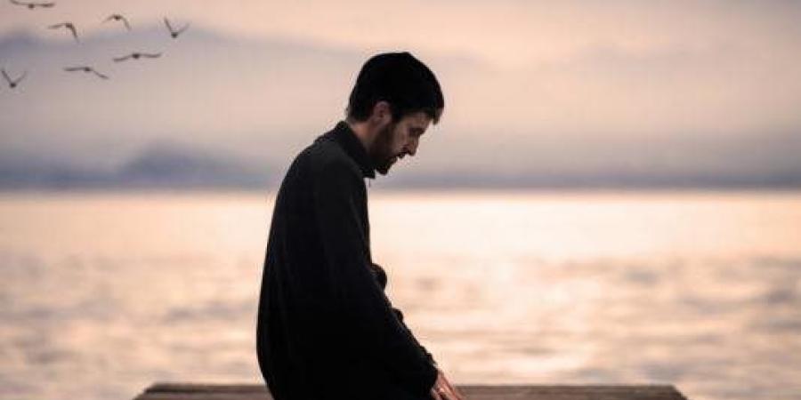 هل صلاة الصبح بعد طلوع الشمس سرا أم جهرا؟.. كالصلوات الفائتة