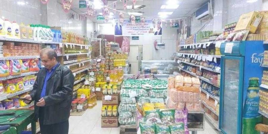 «التموين» تواصل صرف مقررات مايو وتوسع مبادرة «سوق اليوم الواحد» لتوفير السلع بأسعار مخفضة