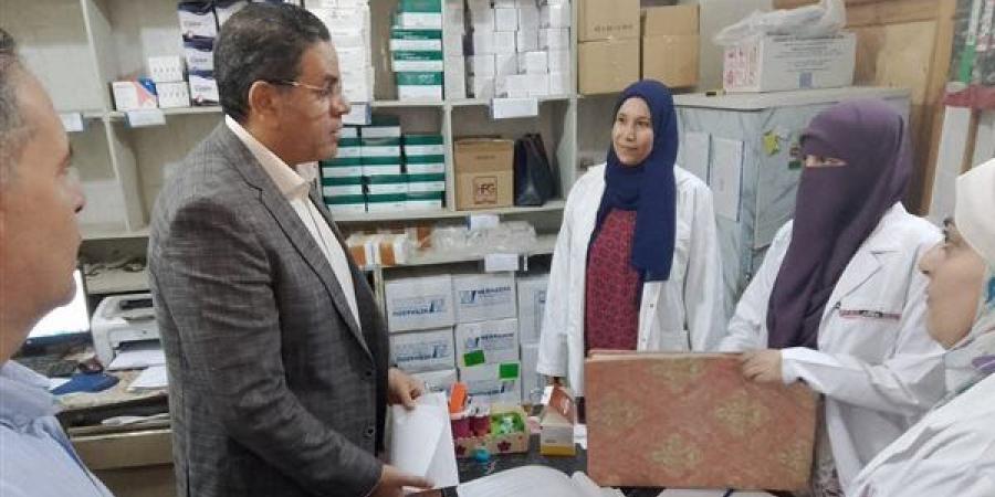 وكيل صحة المنوفية يتفقد مستشفى تلا المركزي