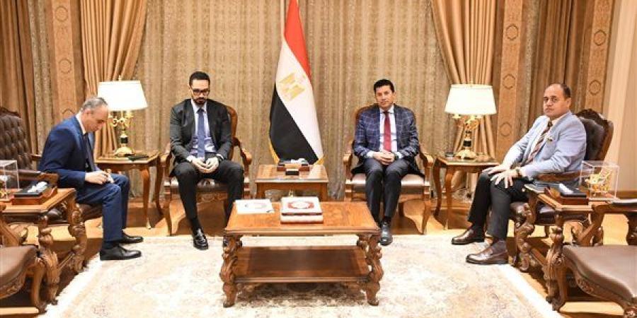 وزير الرياضة يلتقي رئيس اتحاد الجودو لبحث سبل دعم اللعبة والاستعداد للأولمبياد