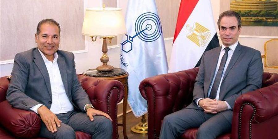 تفاصيل برنامج “كلام في العلم” مع دكتور سامح سعد على شاشة القناة الأولى
