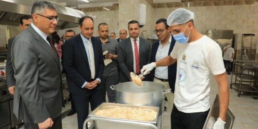 محافظ الجيزة يزور مركز إمبابة لعلاج وتأهيل مرضى الإدمان