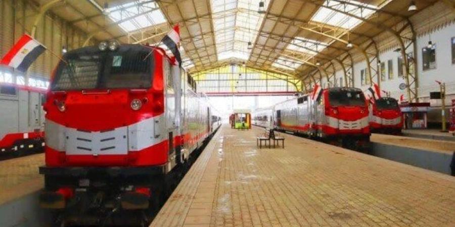 «مكيف وروسي».. مواعيد قطارات «القاهرة - الإسكندرية» اليوم الإثنين 26 مايو 2025