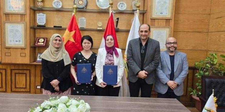 بروتوكول تعاون بين جامعة بنها والمركز الصيني لتبادل اللغة بالصين