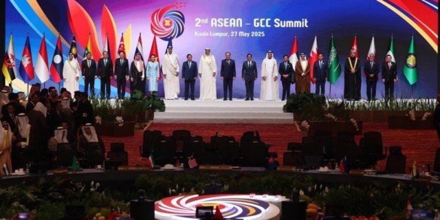 رئيس وزراء ماليزيا: قمة "آسيان" والخليج حدث استثنائي في التعاون الإقليمي